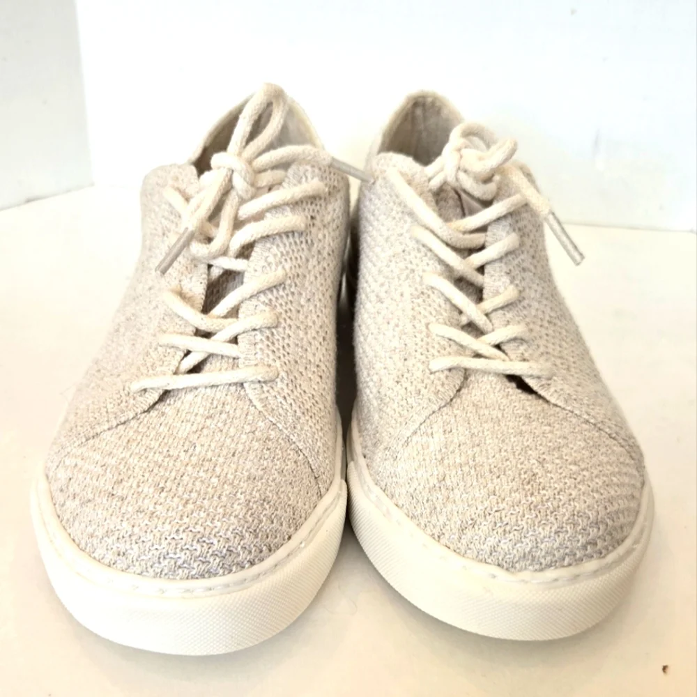 NWOB ! Nisolo White Cream Women's Sneakers